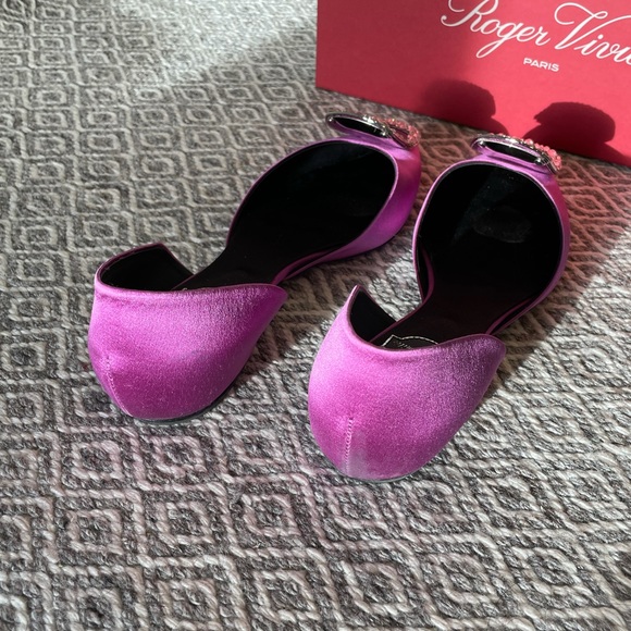 Roger Vivier Chips Strass Buckle Ballerinas - Picture 3 of 8